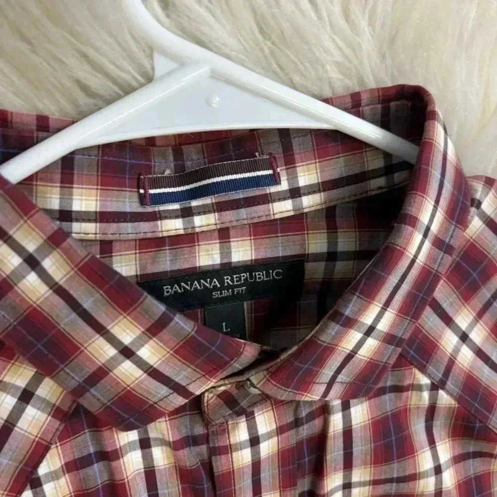 Banana republic slim fit red brown blue plaid pearl button western shirt Large